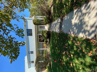 16 Aspen Dr, North Brunswick, NJ 08902