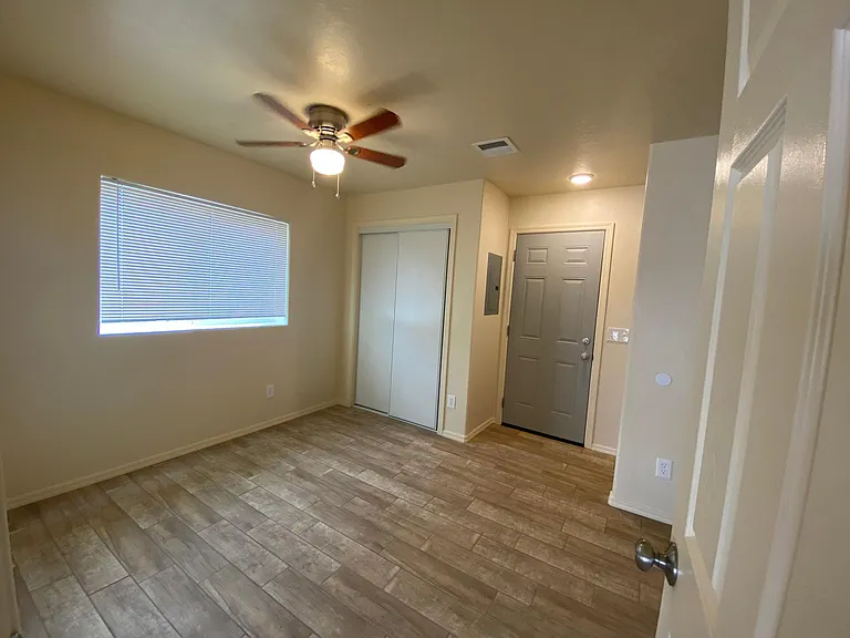 1001 Elledge Dr #1 — Photo 7