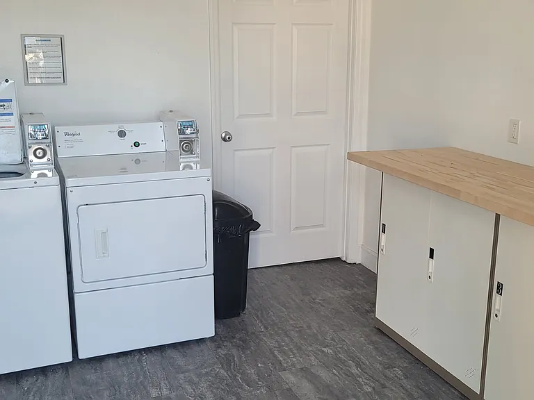 403 Earl St #1 — Photo 14