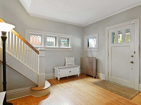 4th image of 4140 Lyndale Ave S
