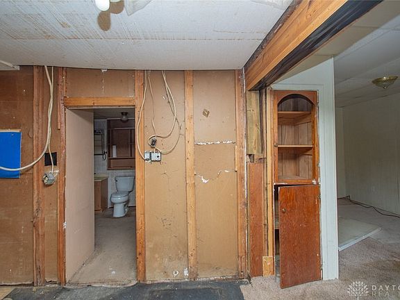 5th image of 128 1/2 N Cherry St
