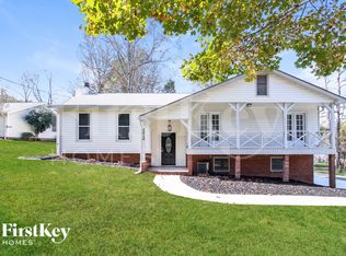 2026 Storm Canyon Rd, Winston Salem, NC 27106