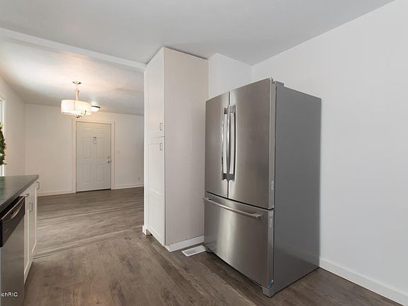 5th image of 1713 Sunnyside Dr