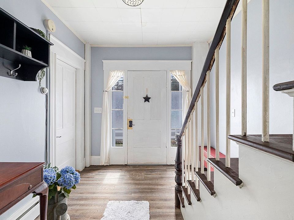 1795 New Hampshire Rte 140, Gilmanton Iron Works, NH 03837 Zillow