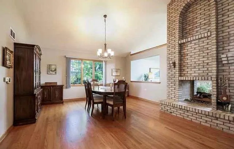 19430 Lisadell Dr — Photo 3