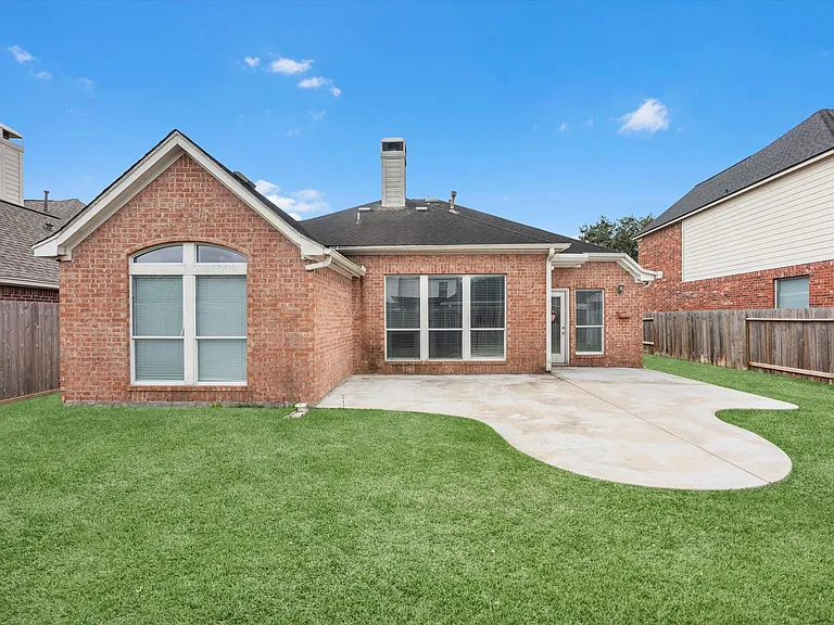 5805 Windy Knoll Ln — Photo 16