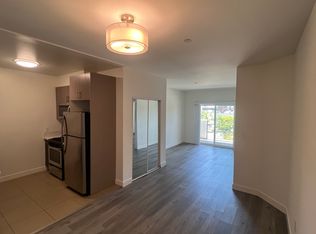 1745 N Western Ave #403, Los Angeles, CA 90027