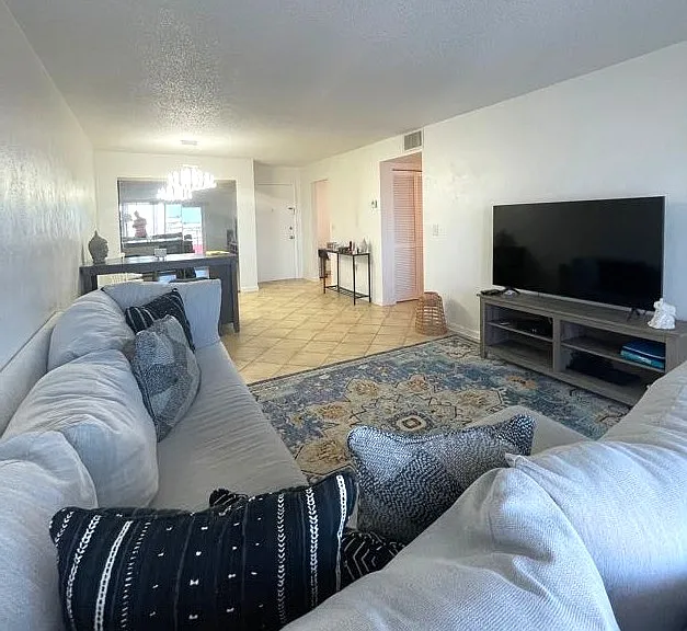 475-2711 N Halifax Ave #1 — Photo 11