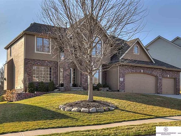 2nd image of 2332 S 186th Cir