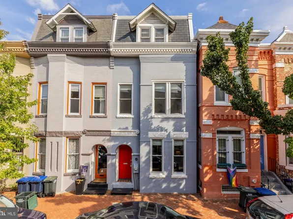 632 Acker Pl NE, Washington, DC 20002