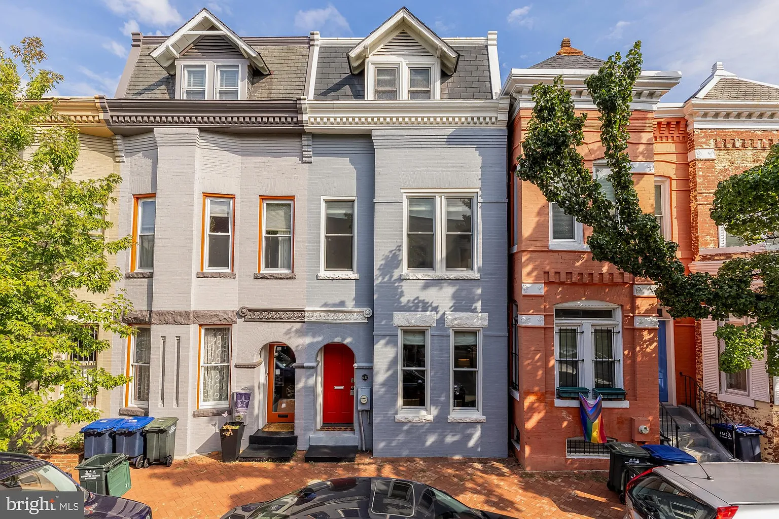 632 Acker Pl NE photo 1