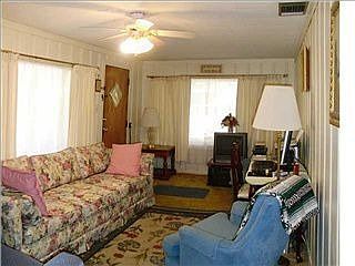 2nd image of 2733 Wakulla Ave