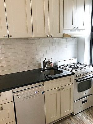 3rd image of 140 Claremont Ave APT 4E