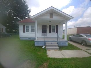 990 Maple St, Henderson, NC 27536