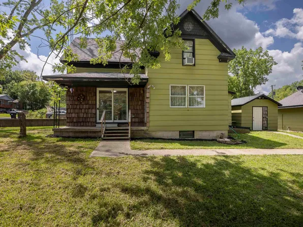 625 Nebraska Ave, Holton, KS 66436