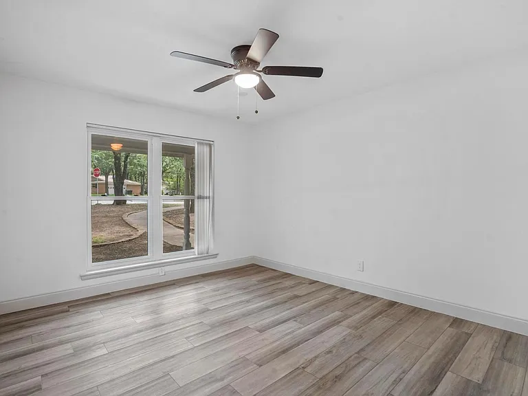 514 Canyon Ridge Dr — Photo 6