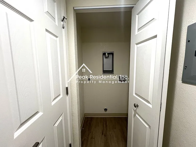 Gardenside Apartments — Photo 17