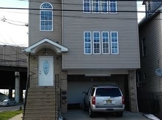 408-410 Schiller St, Elizabethport, NJ 07206