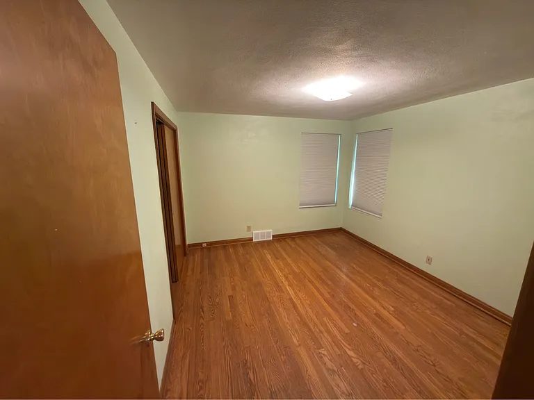 1806 Sybil Ct — Photo 4