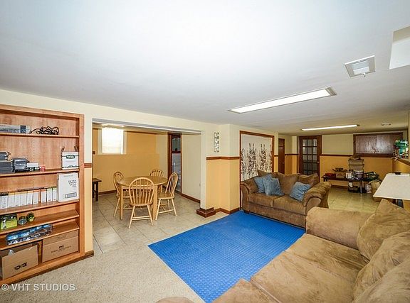 5th image of 5744 W Windsor Ave