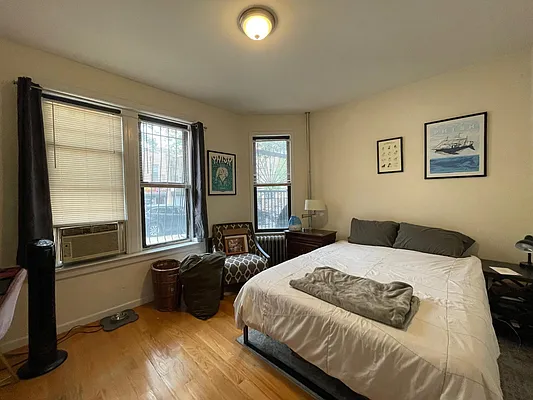 Rented by Corcoran | media 23