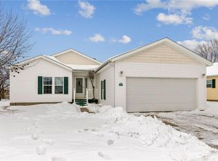 906 33rd St SW, Bondurant, IA 50035