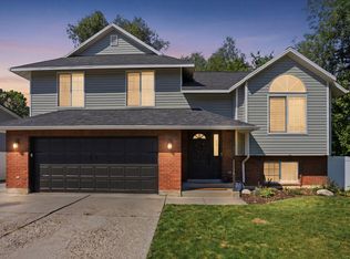522 S Country Creek Dr, Layton, UT 84041