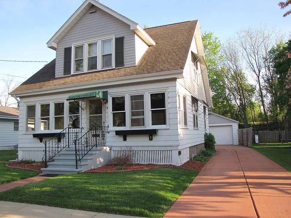 1st image of 921 South St
