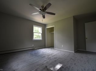 26 Huntsville Rd, Newton, NJ 07860