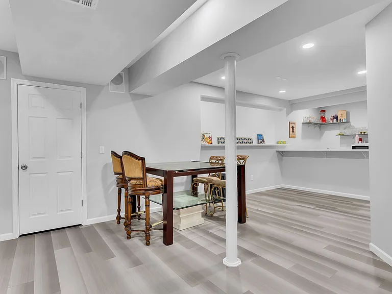 95 Erin Dr — Photo 30