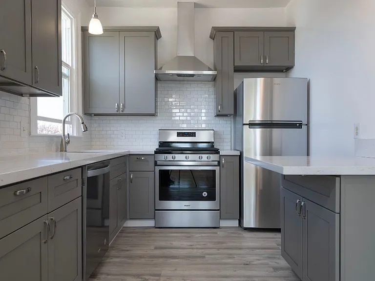 2269 San Antonio Ave #D — Photo 3