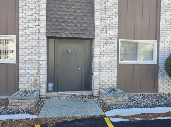 7595 Woodview St APT 2, Westland, MI 48185
