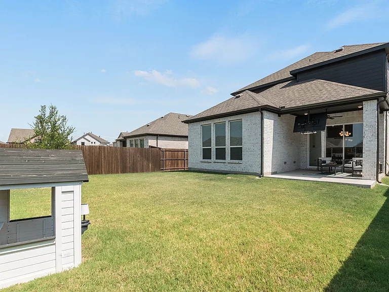 3109 Summer Rain Ln — Photo 37