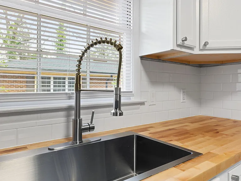 513 Bart St — Photo 14
