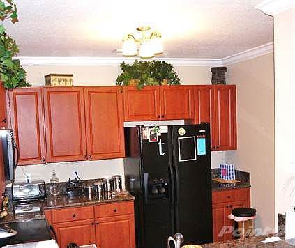 Nicley upgraded kitchen.