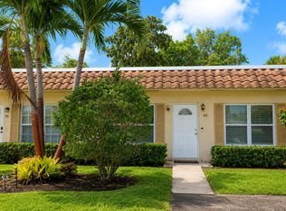 92 Lariat Cir, Boca Raton, FL 33487