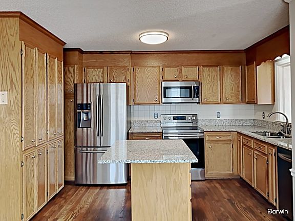 2nd image of 213 Bradberry Ln