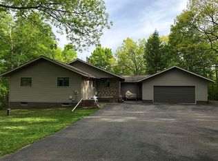 610 W Hillside Dr, Washburn, WI 54891