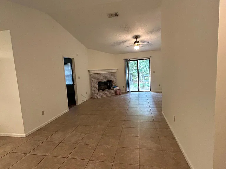 8308 Pegwood Way — Photo 3