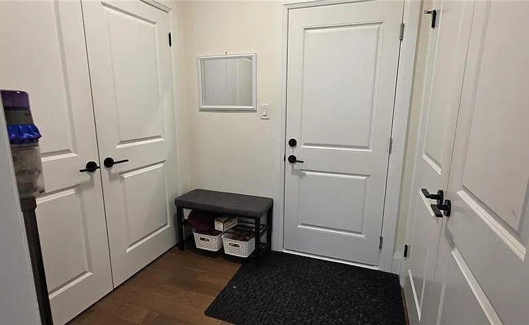 1156 Swan St #UPPER — Photo 10