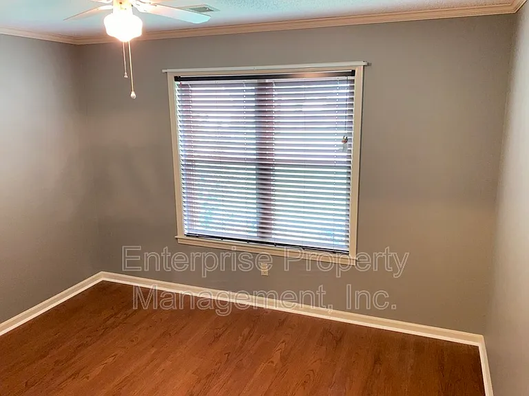 3840 Charbon Ln — Photo 32