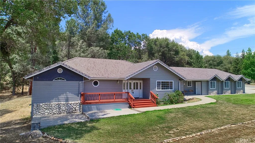 55145 Munson Ln photo 1