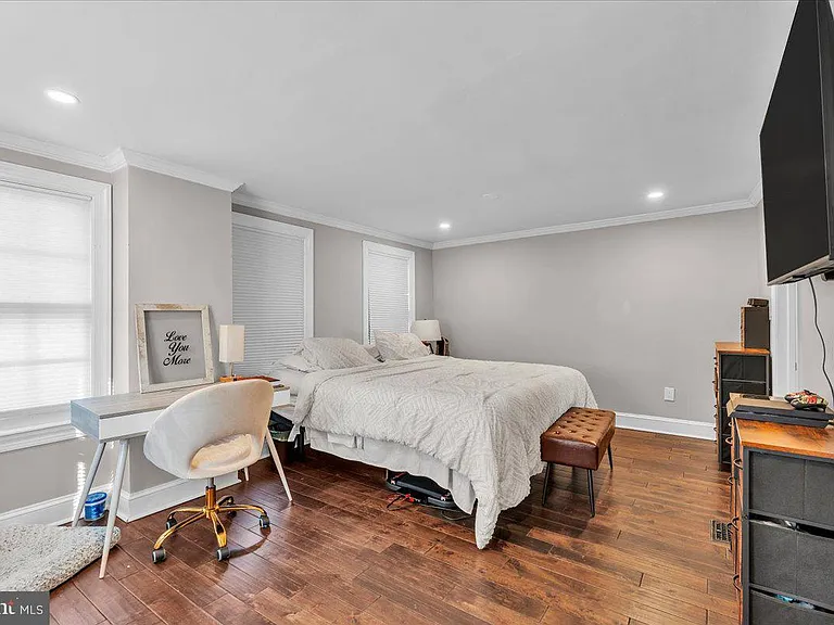 406 Kings Hwy E — Photo 21
