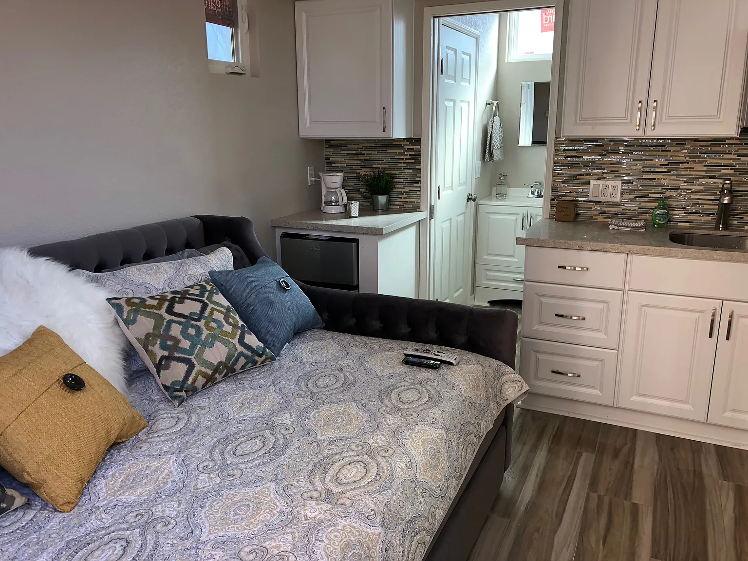 Studio, $1,895 — Photo 4