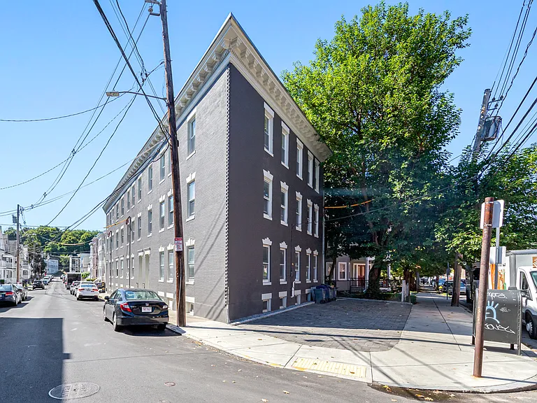 44 Brackett St #3 — Photo 24