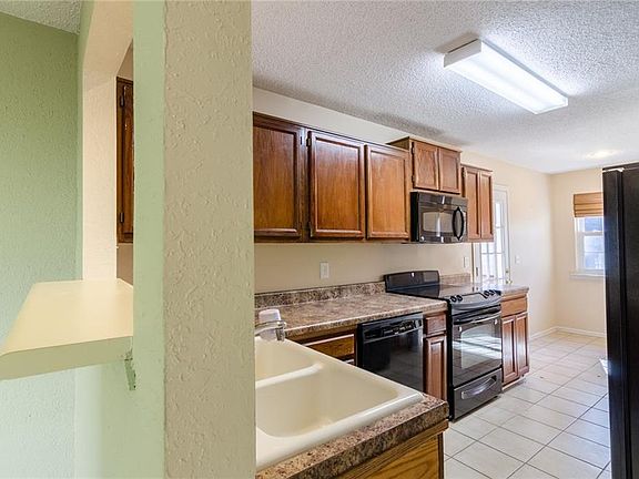 3rd image of 4262 Cabretta Dr SE