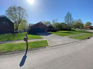 617 Reims Dr, Winchester, KY 40391