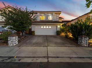 70 Meadowland Dr, Milpitas, CA 95035