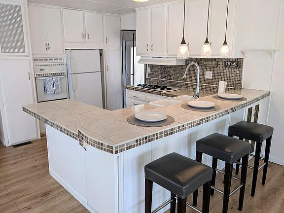 4th image of 510 Saddlebrook Dr #68