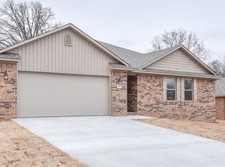 120 Stone Dr, Roland, OK 74954